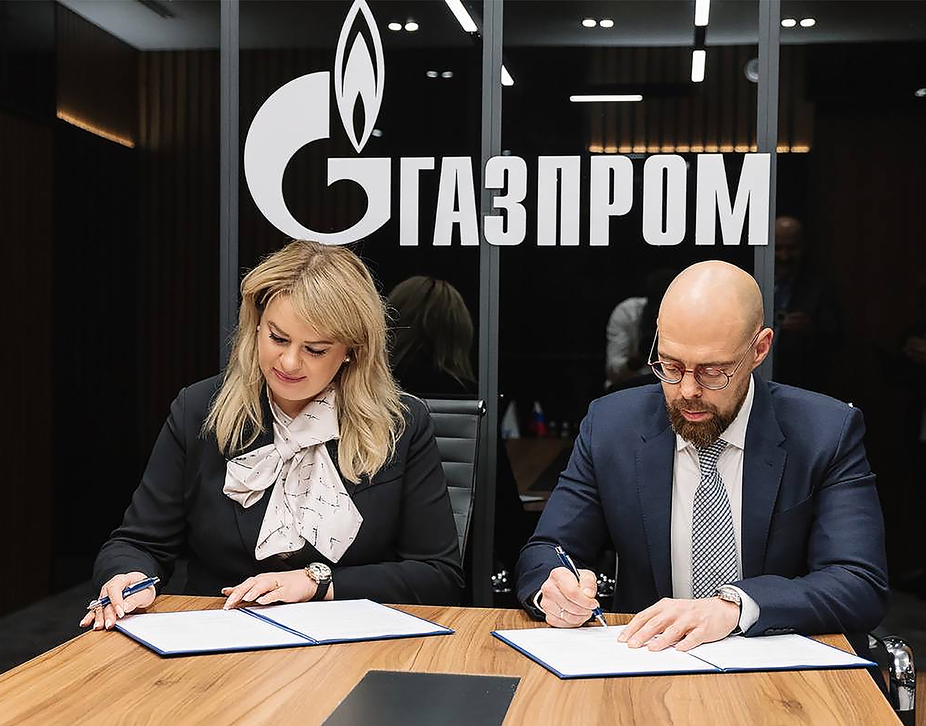 АО «Криогенмаш» и ООО «Газпром гелий сервис» начинают сотрудничество в производстве ISO-контейнеров для перевозки жидкого гелия